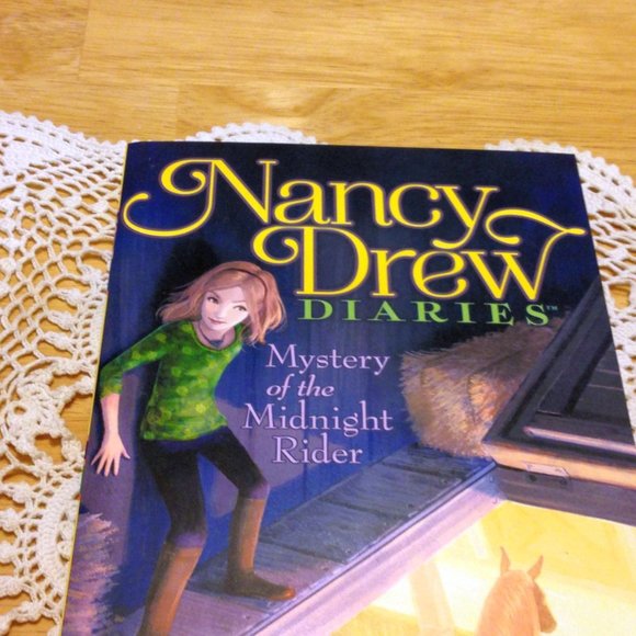 Nancy Drew Diaries mystery bundle, middle grade reading level - Picture 3 of 8